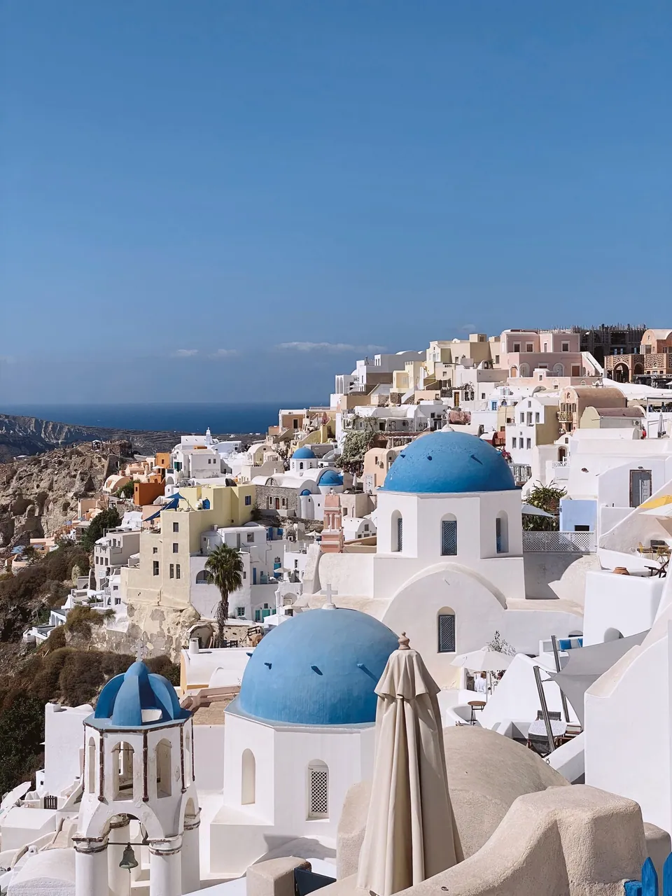 Kiến trúc mái vòm xanh ở Santorini, khung tham khảo 1